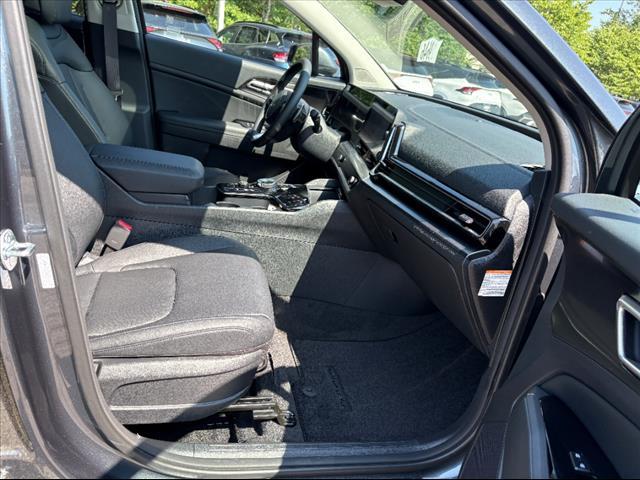 new 2025 Kia Sportage Hybrid car, priced at $36,545