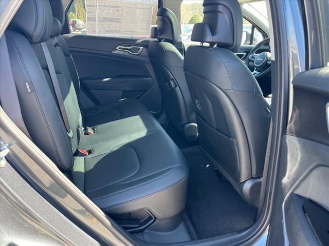 new 2025 Kia Sportage Hybrid car, priced at $36,185