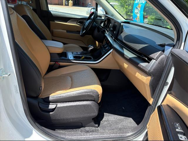 used 2024 Kia Carnival car, priced at $36,500