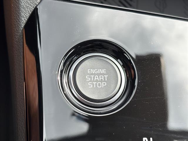 new 2025 Kia Sportage Hybrid car, priced at $35,640