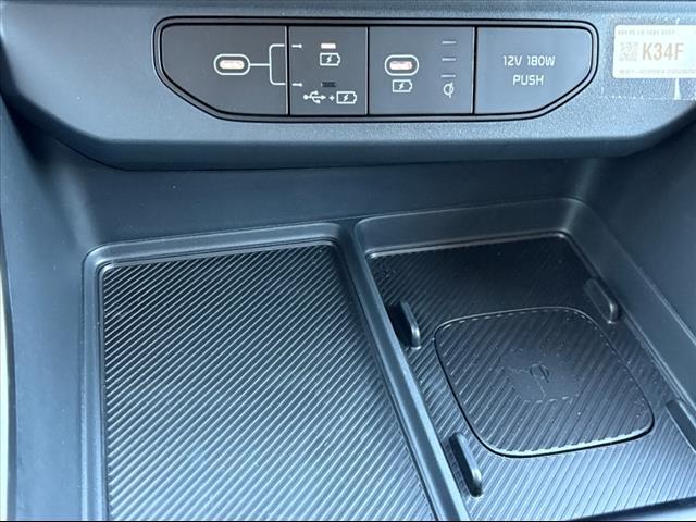 new 2026 Kia Carnival Hybrid car, priced at $45,265