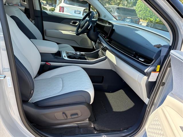 new 2026 Kia Carnival Hybrid car, priced at $51,060