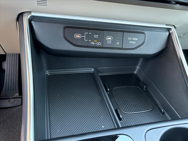 new 2026 Kia Carnival Hybrid car, priced at $51,060