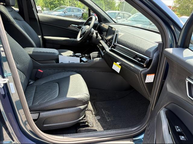 new 2025 Kia Sportage car, priced at $42,525