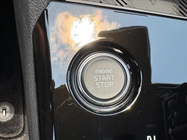new 2025 Kia Sportage car, priced at $42,525