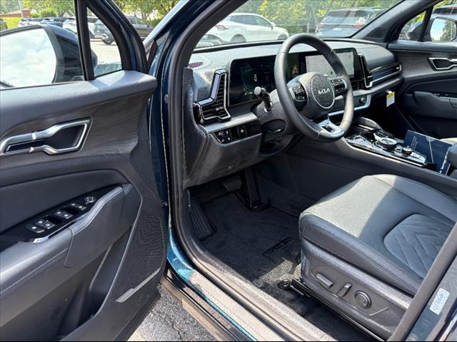 new 2025 Kia Sportage car, priced at $42,525
