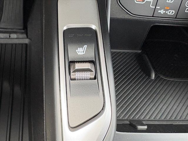 new 2025 Kia Sorento car, priced at $38,020