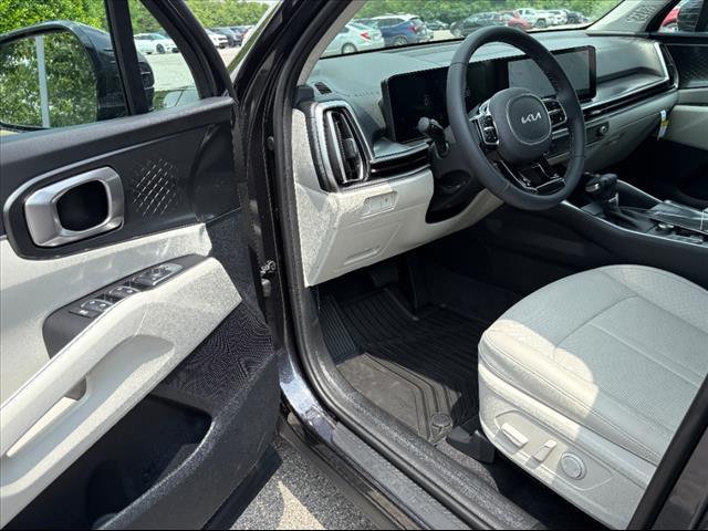 new 2025 Kia Sorento car, priced at $38,020
