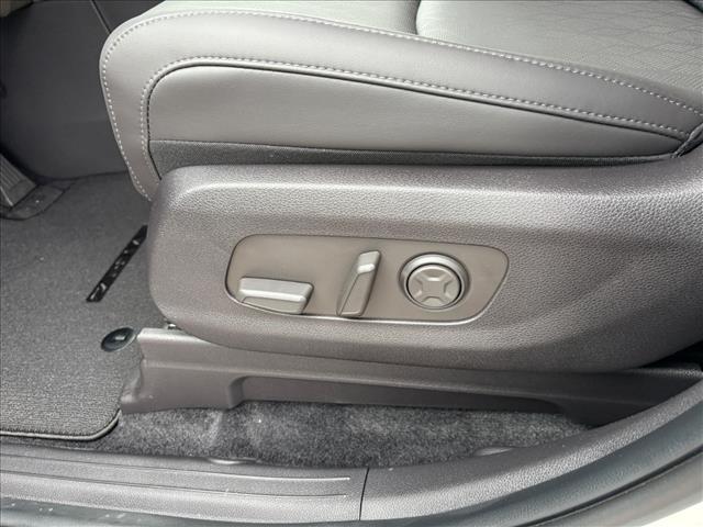 new 2026 Kia Carnival Hybrid car, priced at $46,135