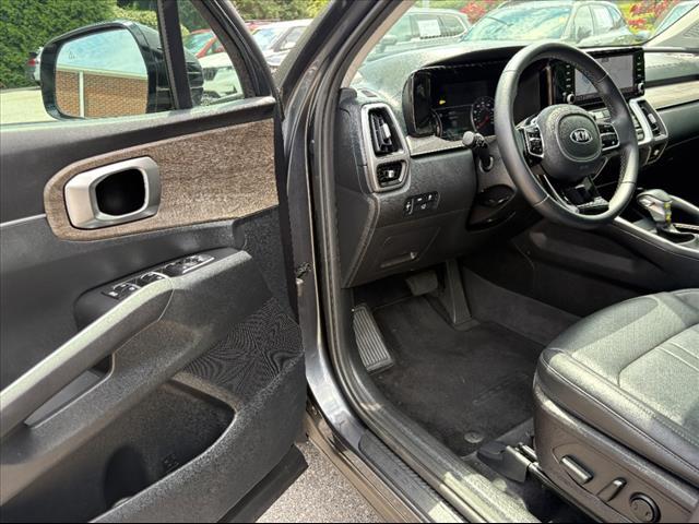 used 2021 Kia Sorento car, priced at $27,750