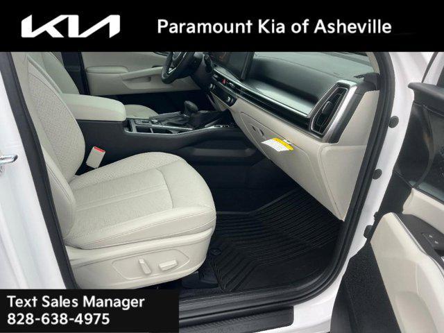 new 2025 Kia Sorento car, priced at $42,857
