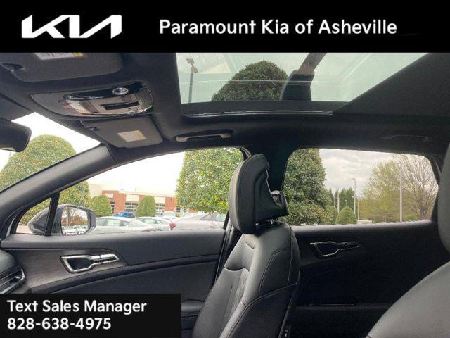 new 2025 Kia Sportage car, priced at $37,350