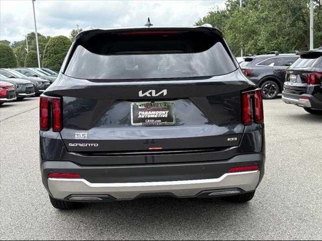 new 2025 Kia Sorento car, priced at $37,030