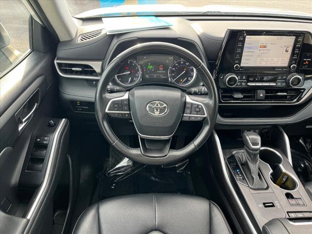 used 2022 Toyota Highlander car, priced at $35,000