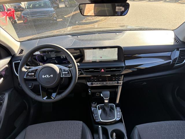 new 2026 Kia Seltos car, priced at $27,035