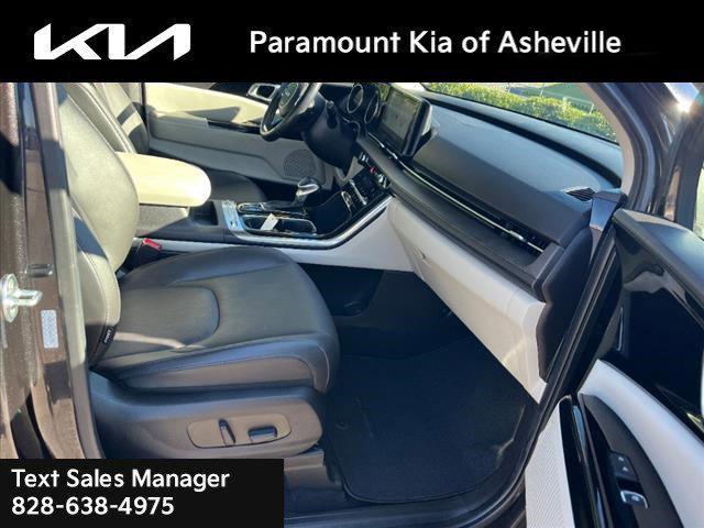 used 2022 Kia Carnival car, priced at $35,500