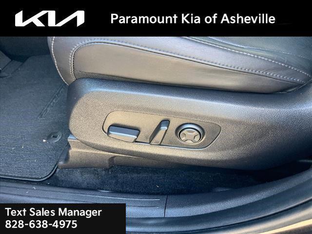 used 2022 Kia Carnival car, priced at $35,500