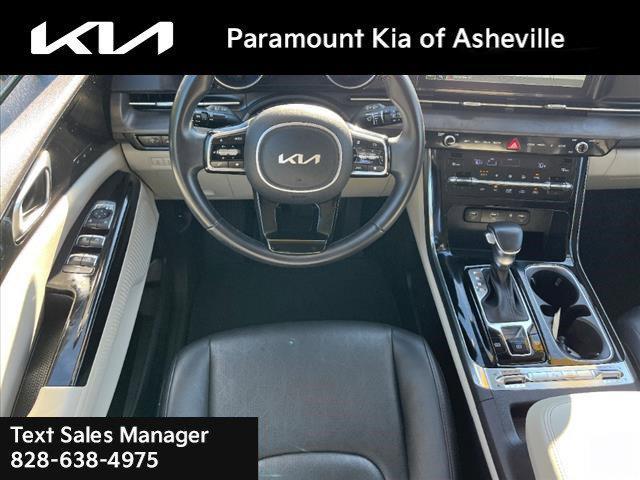 used 2022 Kia Carnival car, priced at $35,500