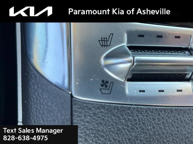 used 2022 Kia Carnival car, priced at $35,500