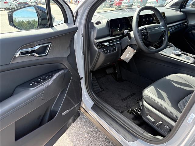 new 2026 Kia Sportage car, priced at $38,005