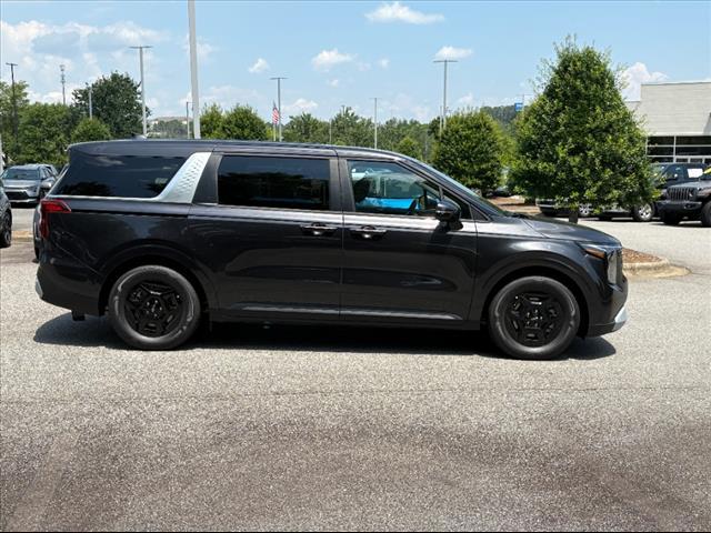 new 2025 Kia Carnival car, priced at $40,581