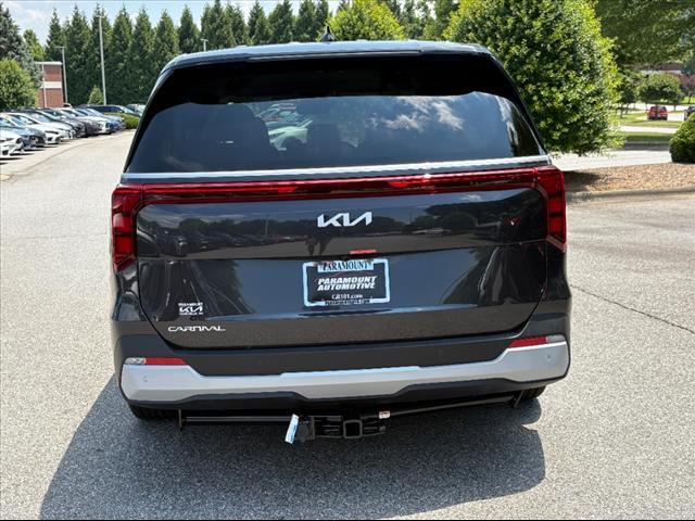 new 2025 Kia Carnival car, priced at $40,581
