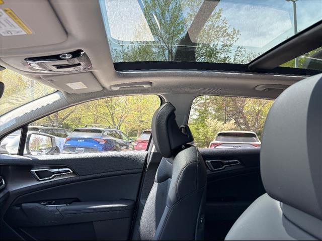 new 2025 Kia Sportage Hybrid car, priced at $36,765