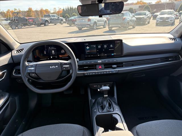 new 2025 Kia K4 car, priced at $24,375