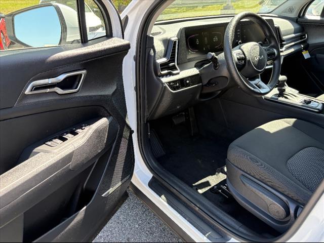 new 2025 Kia Sportage Hybrid car, priced at $35,835