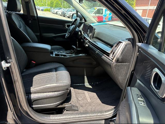 used 2024 Kia Sorento car, priced at $31,500