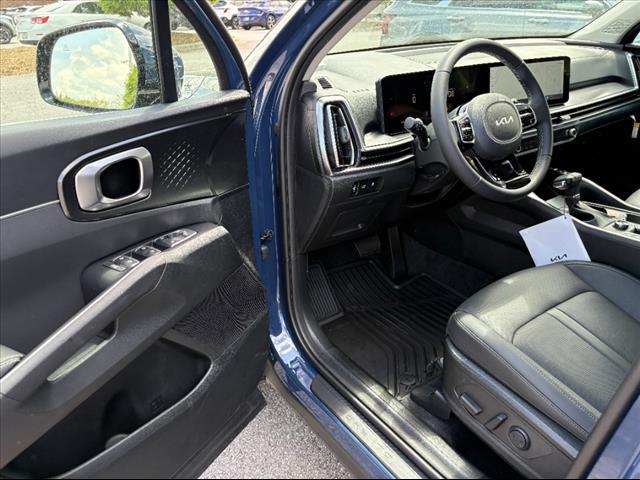 new 2025 Kia Sorento car, priced at $41,380