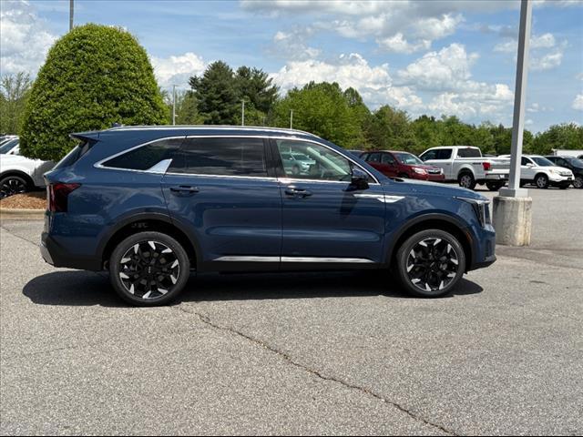 new 2025 Kia Sorento car, priced at $41,380