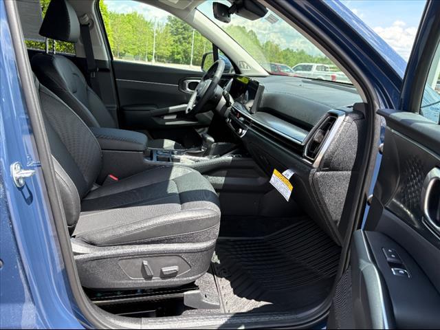 new 2025 Kia Sorento car, priced at $41,380