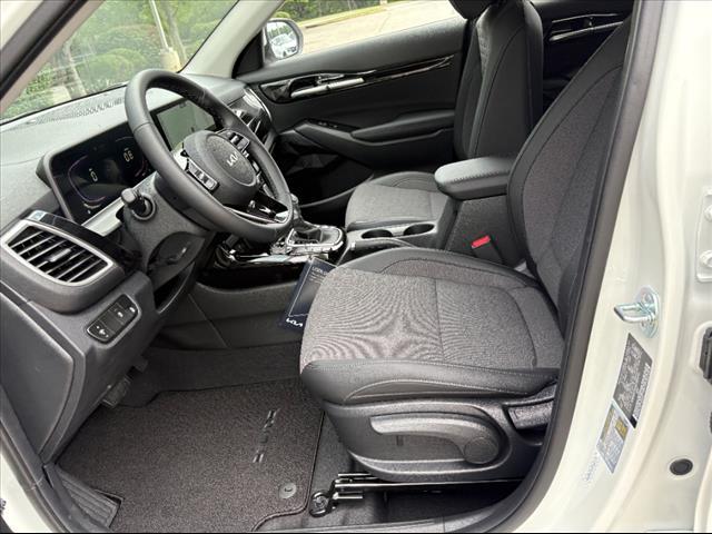new 2025 Kia Seltos car, priced at $29,765