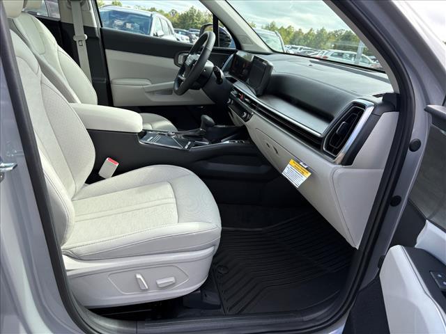 new 2026 Kia Sorento car, priced at $45,795