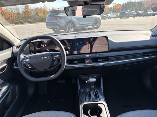 new 2025 Kia K4 car, priced at $25,375