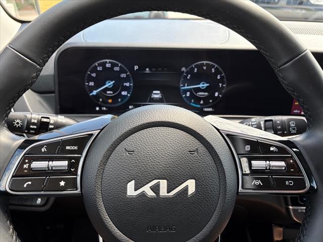used 2025 Kia Seltos car, priced at $26,750