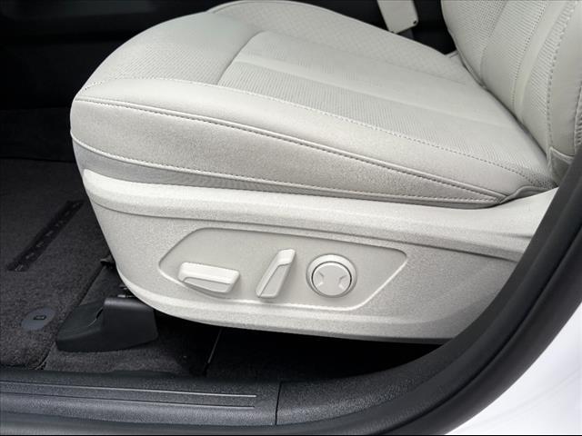 new 2025 Kia Sorento car, priced at $37,426