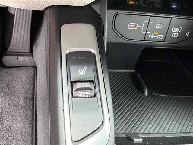new 2025 Kia Sorento car, priced at $37,426