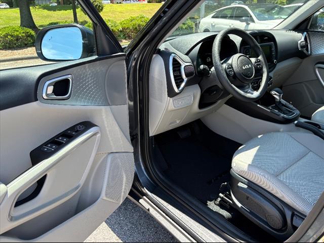 new 2025 Kia Soul car, priced at $21,686