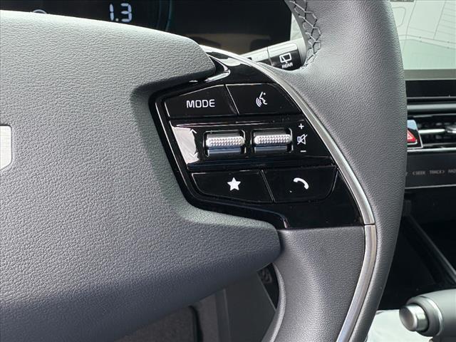 new 2025 Kia Niro car, priced at $31,029