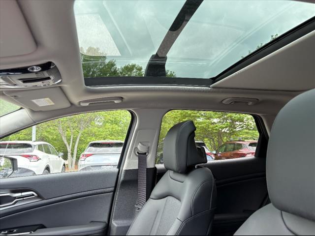 new 2025 Kia Sportage Hybrid car, priced at $36,370