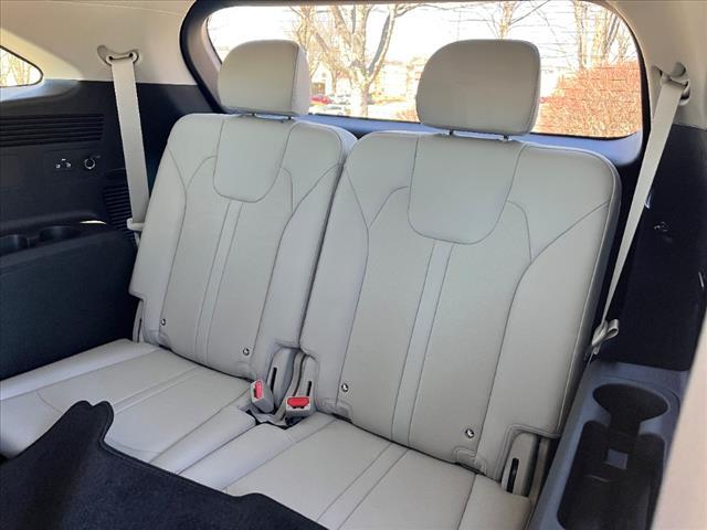 new 2025 Kia Sorento car, priced at $38,097