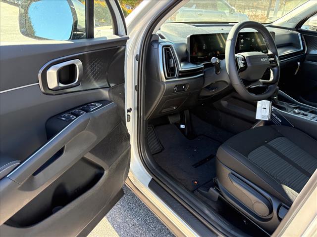 new 2026 Kia Sorento car, priced at $34,425