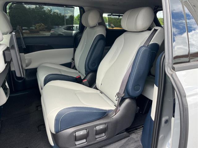 new 2025 Kia Carnival car, priced at $52,991