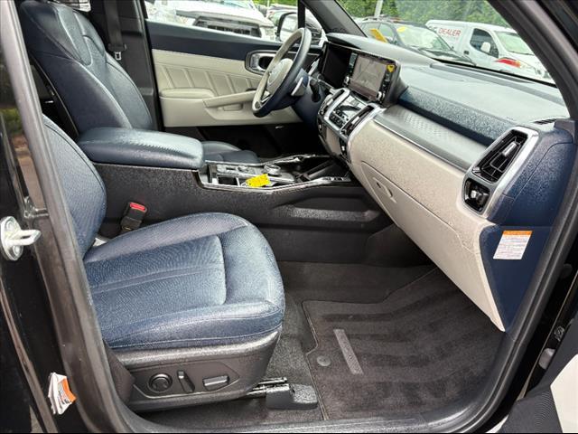 used 2023 Kia Sorento Plug-In Hybrid car, priced at $43,000