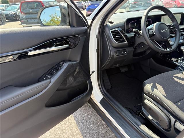 new 2026 Kia Seltos car, priced at $29,565