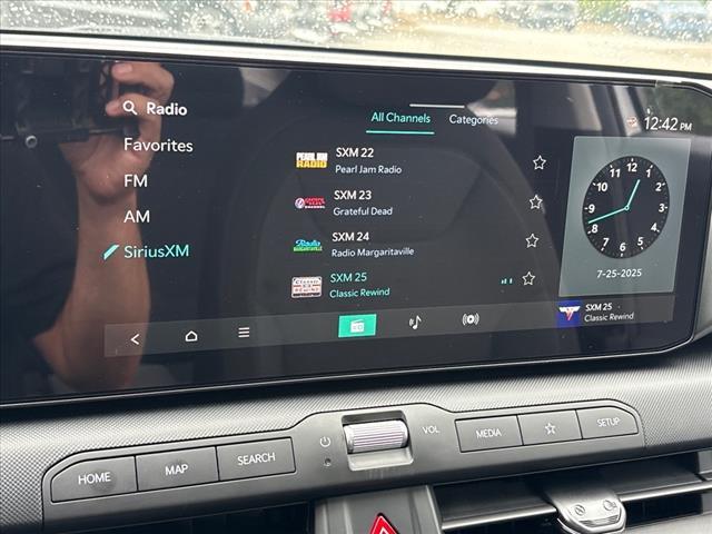 new 2025 Kia K4 car, priced at $24,085