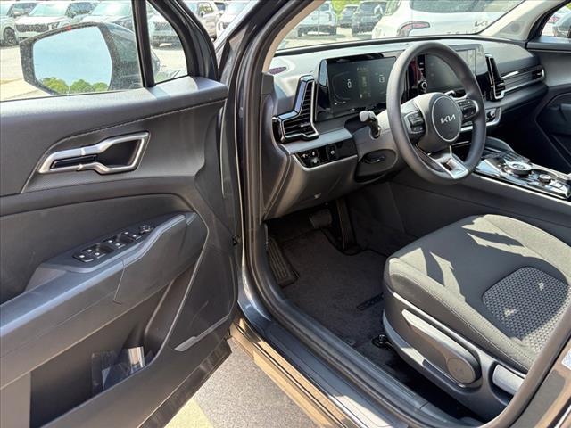 new 2025 Kia Sportage Hybrid car, priced at $29,885