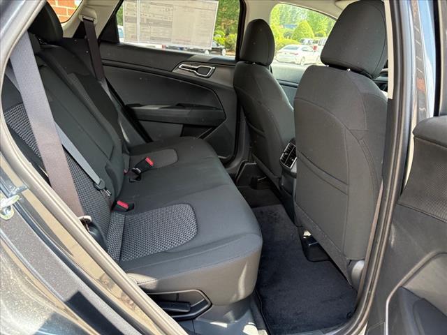 new 2025 Kia Sportage Hybrid car, priced at $29,885